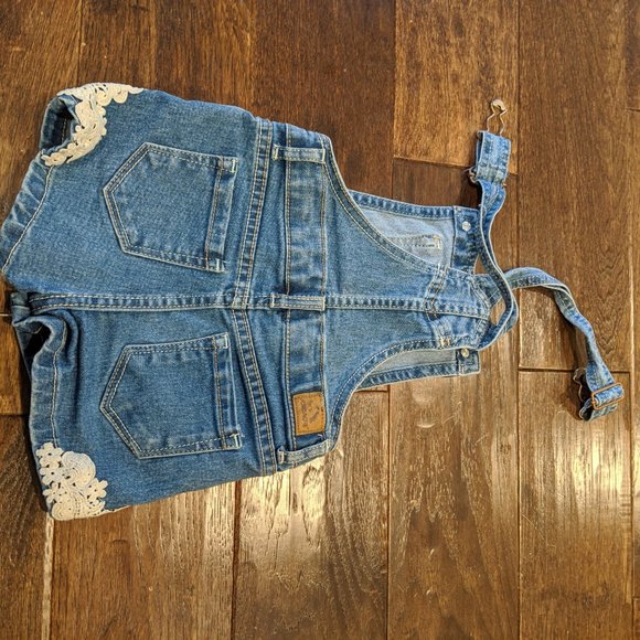 Jordache Girls 4T Romper Tank Overalls Lace Trim - Picture 2 of 2